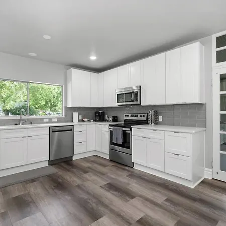 Entire Main Level Of Beautiful Historic Home